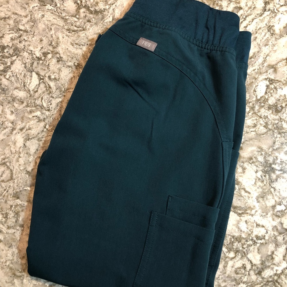 FIGS scrub pants / xxs